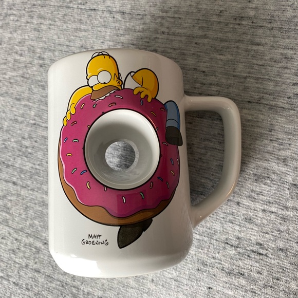 The Simpsons Universal Studios Homer Simpson Mug - Picture 3 of 6